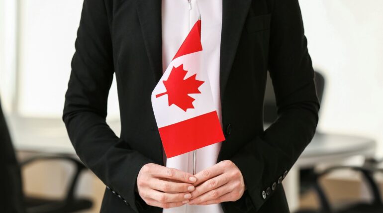 Leading Immigration Consultant: How Couples Can Successfully Immigrate to Canada Through Express Entry